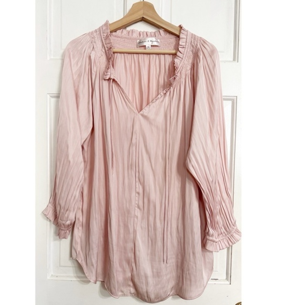 Chelsea & Theodore romantic Punk Blush Top Sz XL
